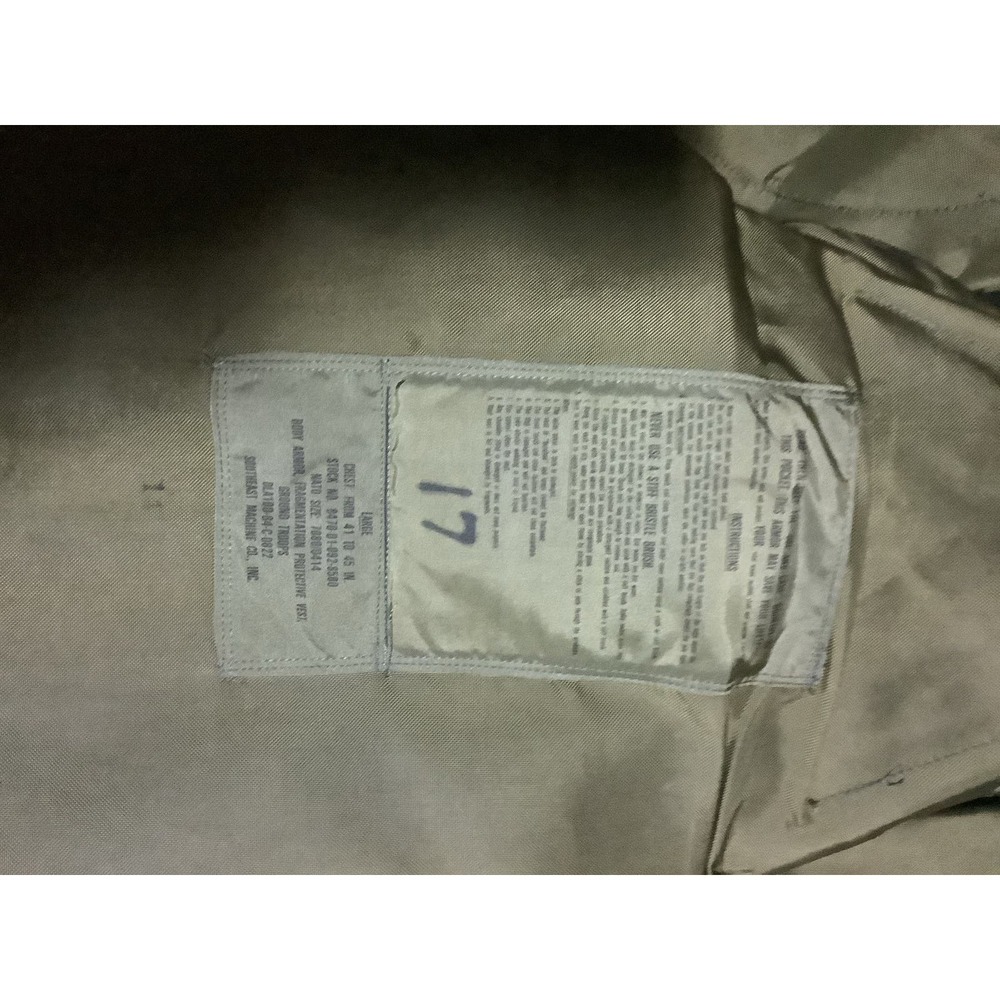 Body Armor Protective Vest LARGE Camouflage